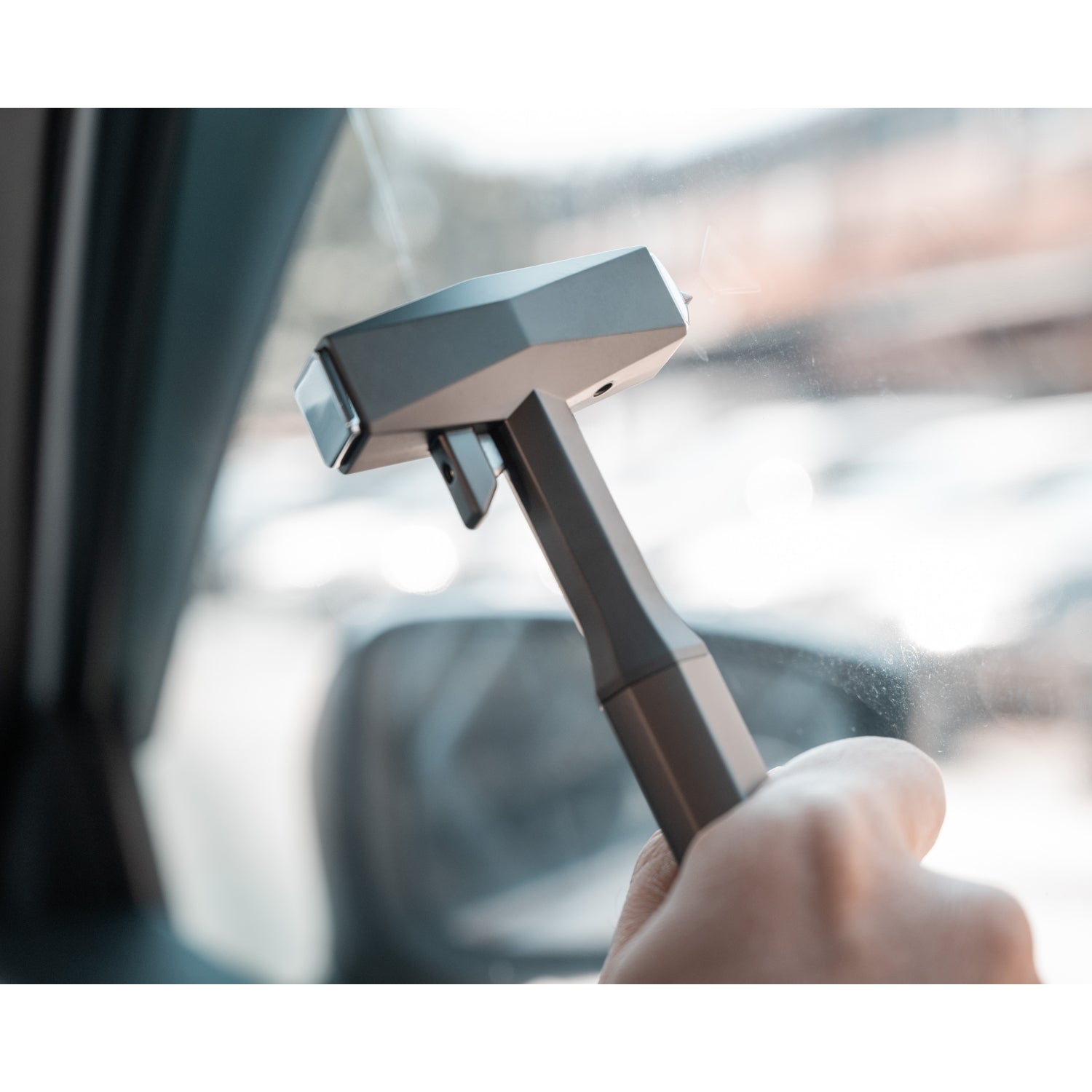 ZEOWING Cyber Breaker